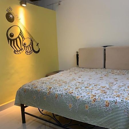 Sukant Homestay, Palu, Murbad Luaran gambar