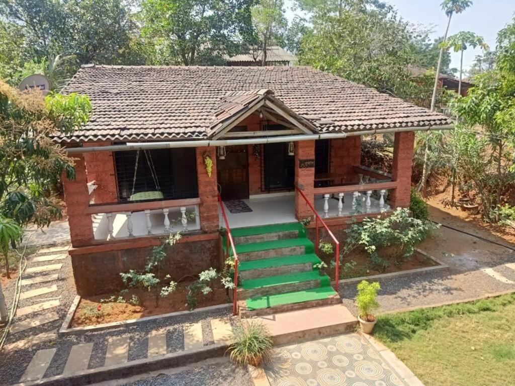 Sukant Homestay, Palu, Murbad Luaran gambar